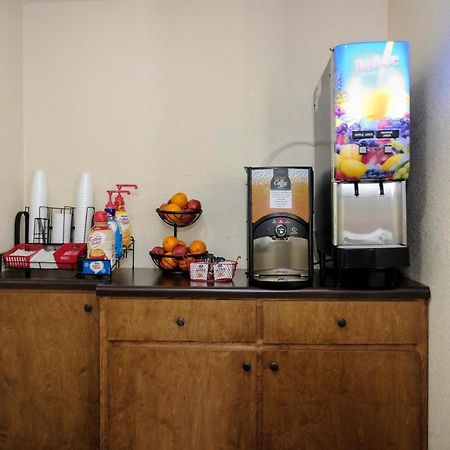 Red Roof Inn Hillsville Εξωτερικό φωτογραφία