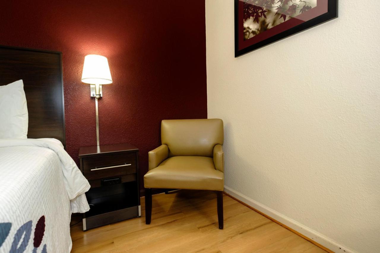 Red Roof Inn Hillsville Εξωτερικό φωτογραφία