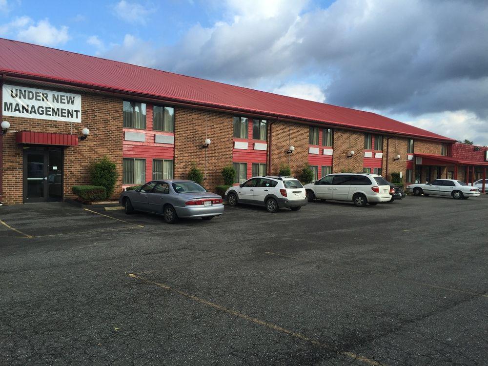 Red Roof Inn Hillsville Εξωτερικό φωτογραφία
